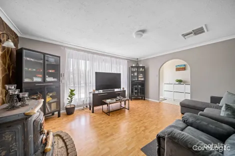 Property photo of 28 Sidcup Way Kelmscott WA 6111