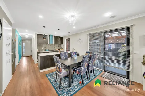 Property photo of 13 Inverell Parkway Tarneit VIC 3029