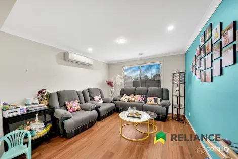 Property photo of 13 Inverell Parkway Tarneit VIC 3029