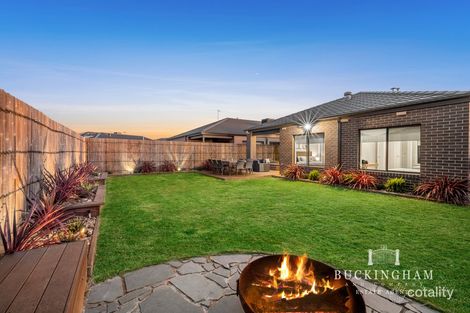 Property photo of 5 Shepherd Street Wallan VIC 3756