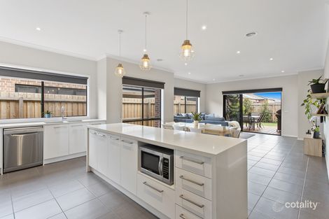 Property photo of 12 Iris Loop Armstrong Creek VIC 3217
