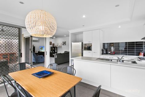 6 Braxlaw Cres, Dakabin, QLD 4503