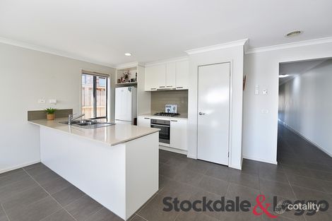 Property photo of 5 Coleen Street Mernda VIC 3754