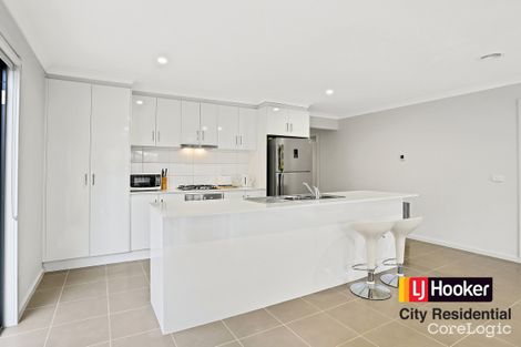 Property photo of 34 Solitude Crescent Point Cook VIC 3030