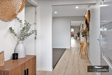 Property photo of 19 Raynuha Way Brookwater QLD 4300