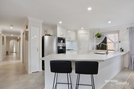 Property photo of 36 Jonquil Circuit Flinders View QLD 4305