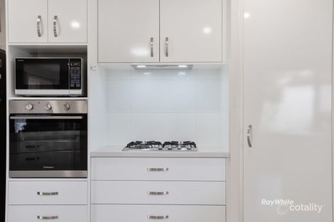 Property photo of 36 Jonquil Circuit Flinders View QLD 4305