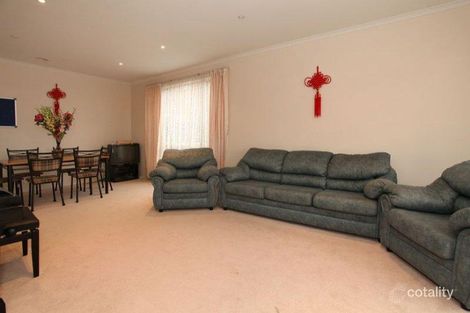 Property photo of 17 Lucy Hill Rise Rowville VIC 3178