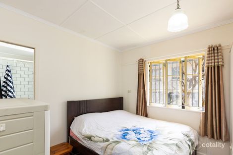 10 Diamond St, Holland Park, QLD 4121