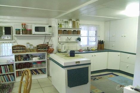 Property photo of 3-5 Crisps Road Blackrock QLD 4850