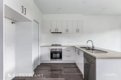 Property photo of 51 Samson Brook Drive Wallan VIC 3756