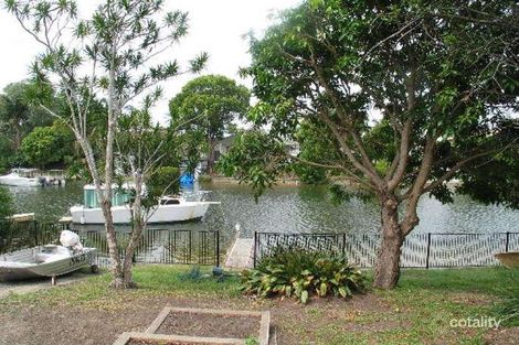 Property photo of 30 Poinciana Boulevard Broadbeach Waters QLD 4218