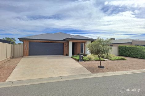 2 Dunvegan Tce, Strathfieldsaye, VIC 3551