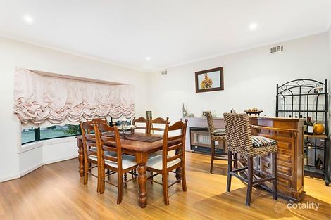 Property photo of 17 Alfred Grove Oakleigh East VIC 3166