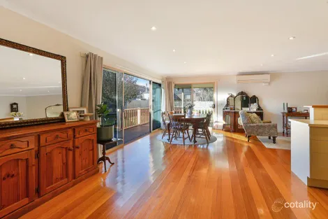 Property photo of 8 Roache Court Warrnambool VIC 3280