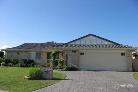 1/1 Robur Ct, Tuncurry, NSW 2428