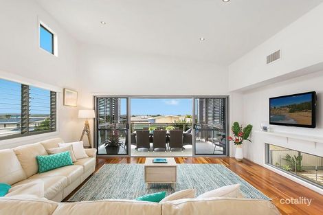 Property photo of 20 Highland Street Redland Bay QLD 4165