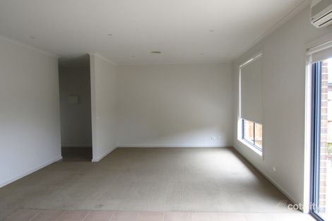 Property photo of 2/10 Smith Street Reservoir VIC 3073