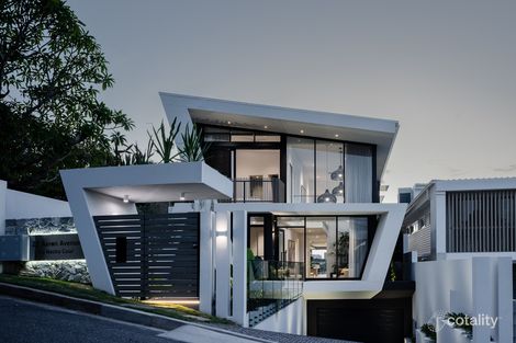 22 Aaron Ave, Hawthorne, QLD 4171