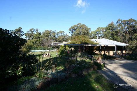80 Crombie Rd, Macedon, VIC 3440