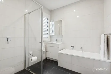 Property photo of 2/95 Victor Road Bentleigh East VIC 3165