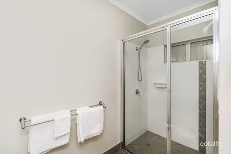 Property photo of 36 McFarlane Drive Kanimbla QLD 4870