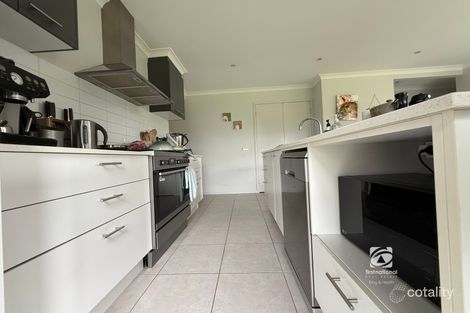 Property photo of 6 Falcon Grove Metung VIC 3904