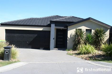 44 Lucerne Cct, Pakenham, VIC 3810
