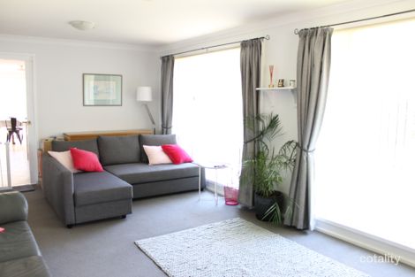 Property photo of 2/8 Caves Court Caves Beach NSW 2281