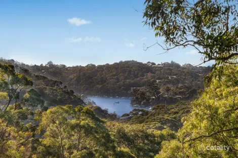 Property photo of 70 Sugarloaf Crescent Castlecrag NSW 2068