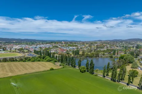 Property photo of 10 Warbler Circuit Bega NSW 2550