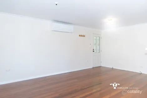 Property photo of 6 Cornwall Court Bellbird Park QLD 4300