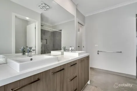 Property photo of 10 Fallon Street Aintree VIC 3336