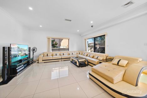 Property photo of 7 Ormiston Avenue West Hoxton NSW 2171