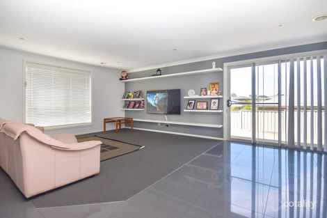 Property photo of 2 Downey Crescent Orange NSW 2800