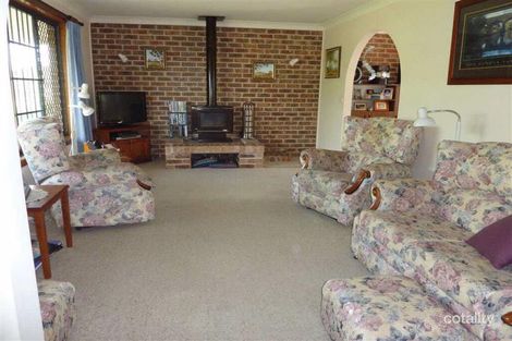 Property photo of 50 Lakeview Crescent Forster NSW 2428