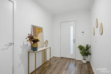 Property photo of 25 Devizes Drive Wollert VIC 3750