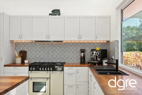 Property photo of 44 Jenkin Street South Fremantle WA 6162
