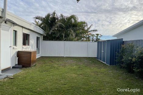 Property photo of 2/25 Saleng Crescent Warana QLD 4575