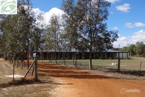 2 Sutcliffe Rd, Moresby, WA 6530