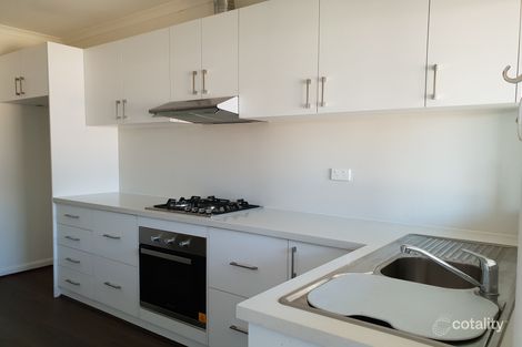 Property photo of 2/1 Alexandra Avenue Sunshine VIC 3020