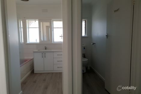 Property photo of 2/1 Alexandra Avenue Sunshine VIC 3020