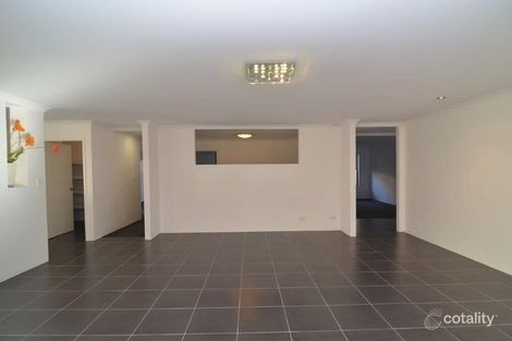 Property photo of 35 Normanby Bend Success WA 6164