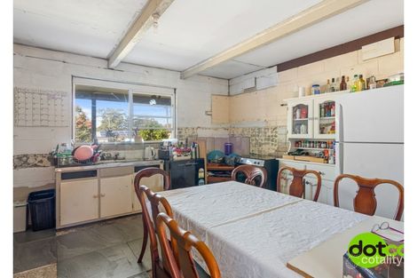 Property photo of 81 Winbin Crescent Gwandalan NSW 2259