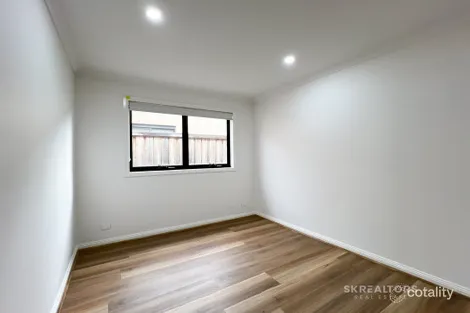 Property photo of 27 Feedwater Road Donnybrook VIC 3064