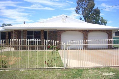 4 Wattle Dr, St George, QLD 4487