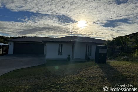 5 Dolphin Tce, South Gladstone, QLD 4680