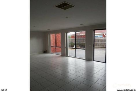 Property photo of 33 Damask Drive Tarneit VIC 3029