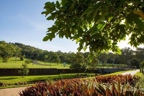 9/2 Coral Coast Dr, Palm Cove, QLD 4879