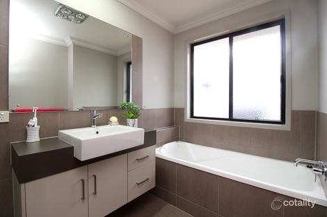 Property photo of 9 Desgrand Street Emerald QLD 4720